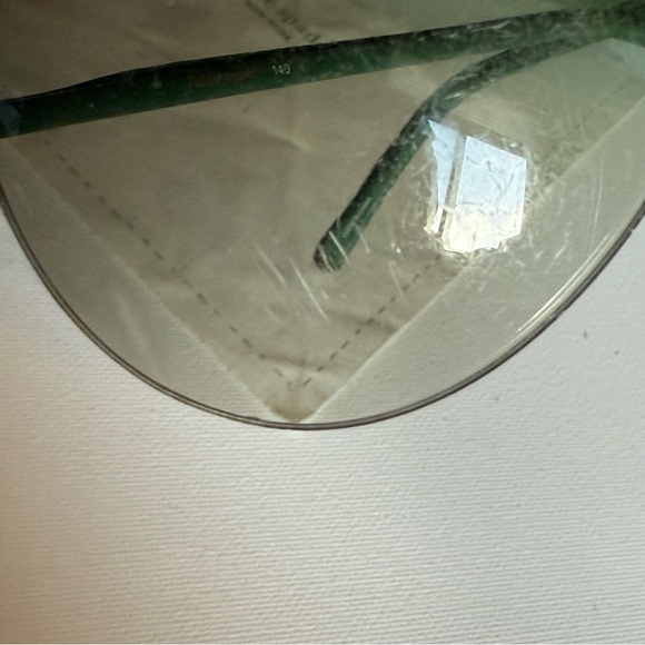 Kate Spade Green Sunglasses with case and cleaning towel 140 mark sctatched - Picture 11 of 15